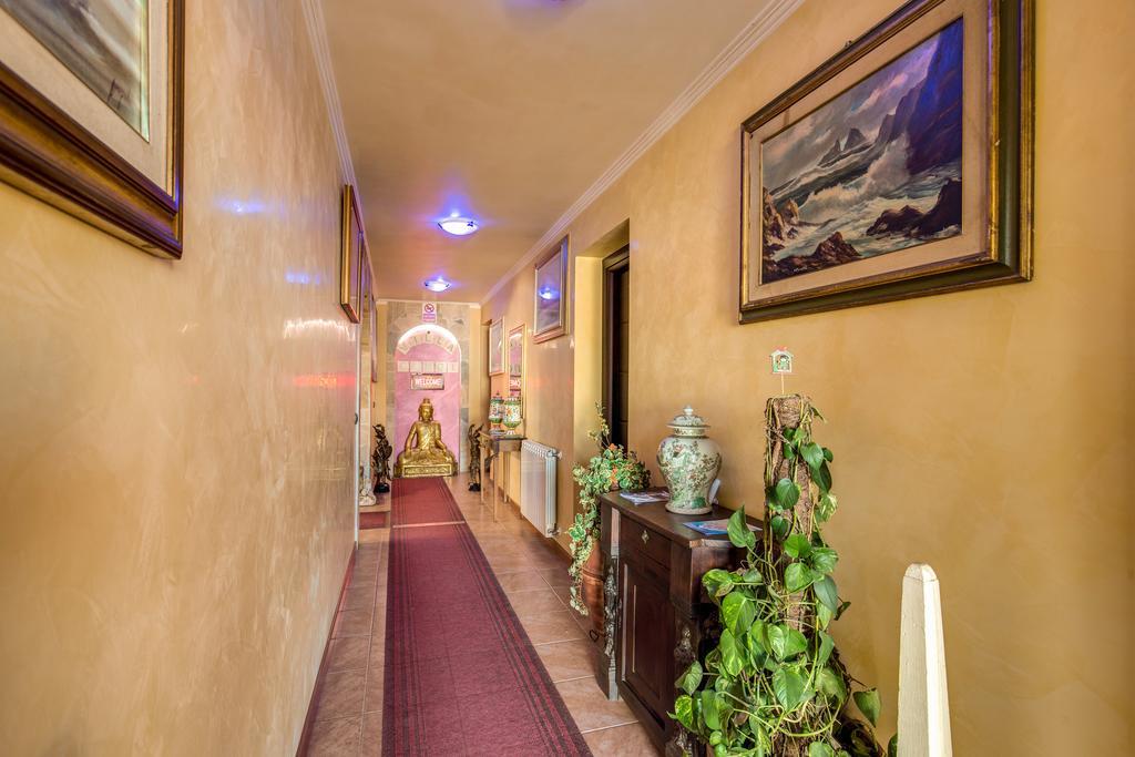 Villa Gengi Ардеа Екстериор снимка